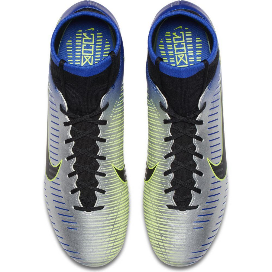 [Soccer Store,  Soccer Apparel and Footwear] - Xtreme Soccer