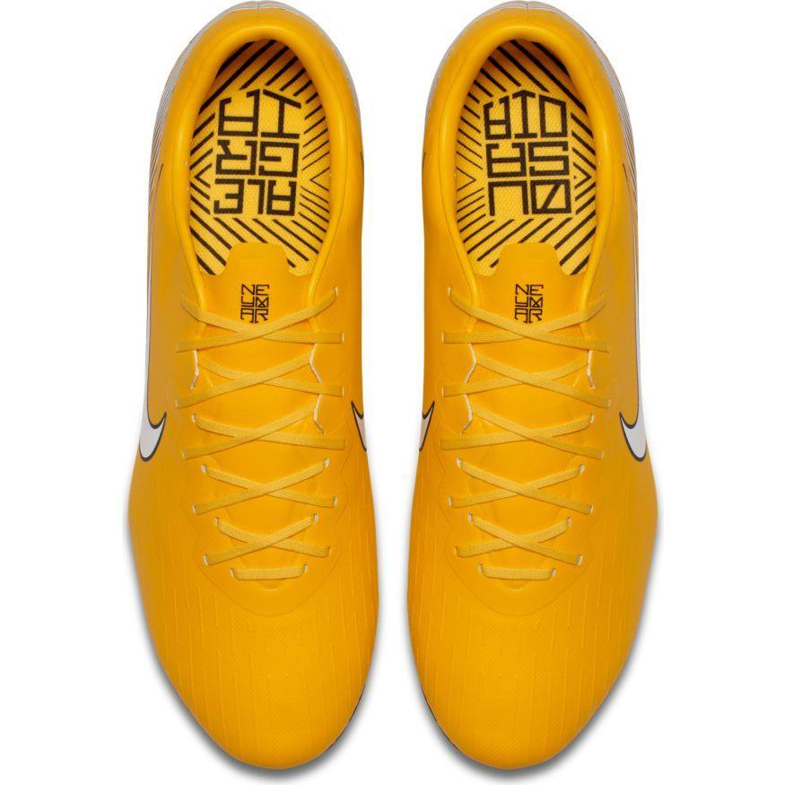 [Soccer Store,  Soccer Apparel and Footwear] - Xtreme Soccer
