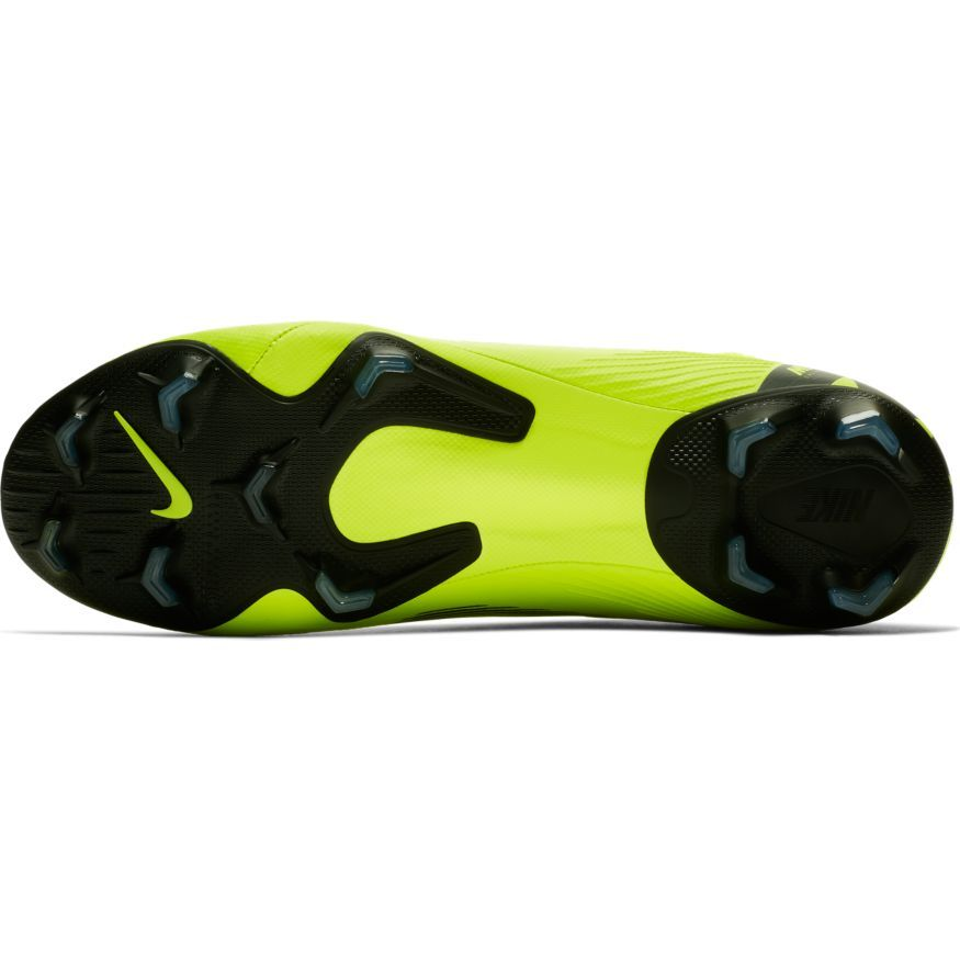 [Soccer Store,  Soccer Apparel and Footwear] - Xtreme Soccer