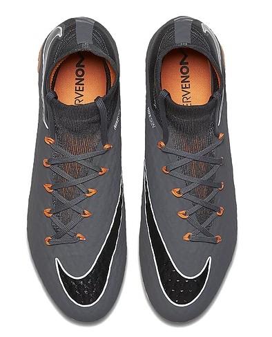 [Soccer Store,  Soccer Apparel and Footwear] - Xtreme Soccer