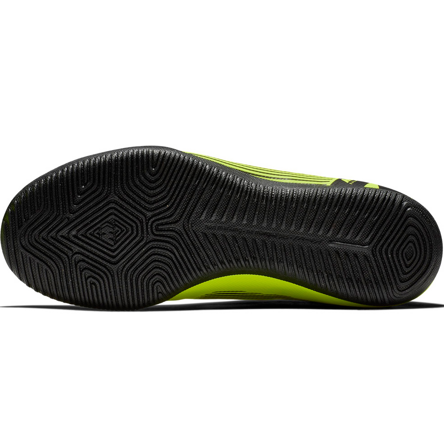 [Soccer Store,  Soccer Apparel and Footwear] - Xtreme Soccer